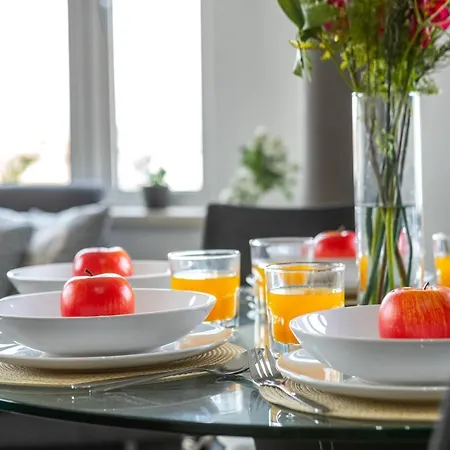 Ledra Star Central 아파트