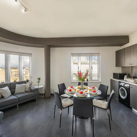 Ledra Star Central 公寓 *