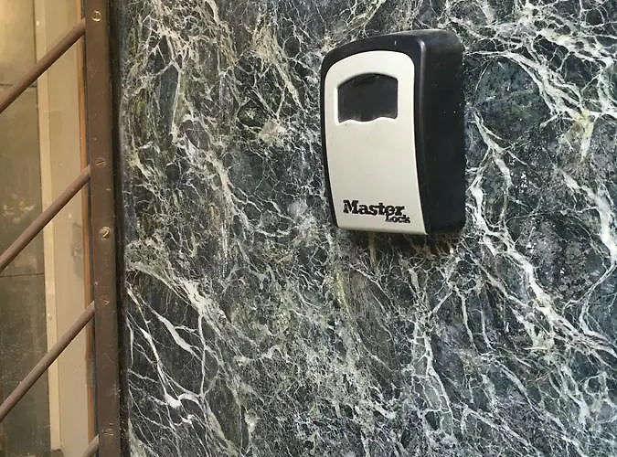 Ledra Star Central דירה